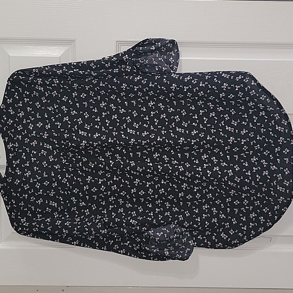 Flower blouse - Picture 3 of 3